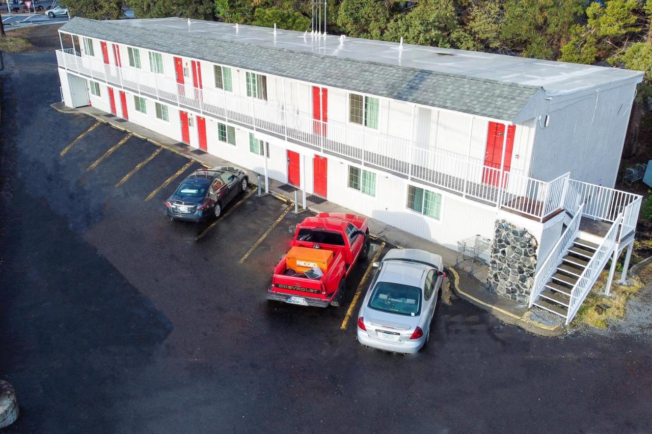 Budget Inn Bend Exterior photo